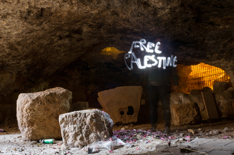 Cover photo: Writing with light in Hebron (occupied West Bank, 2018).